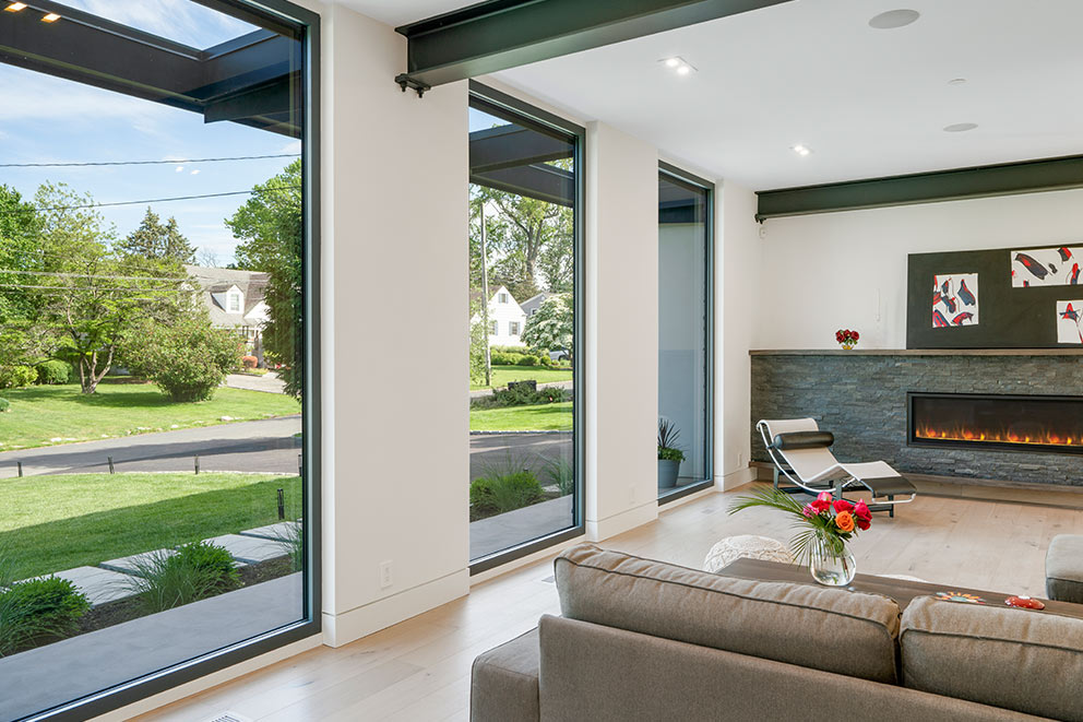 High End Aluminium Windows: Elevating Modern Homes with Style and Strength